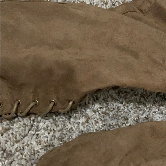 Thigh high brown faux boots - Picture 2 of 2